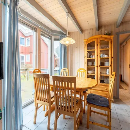 Holiday home Mirow In