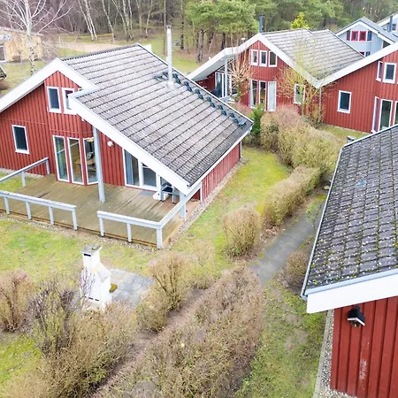 Holiday home Mirow In